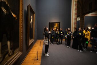 Leerlingen in het Rijksmuseum